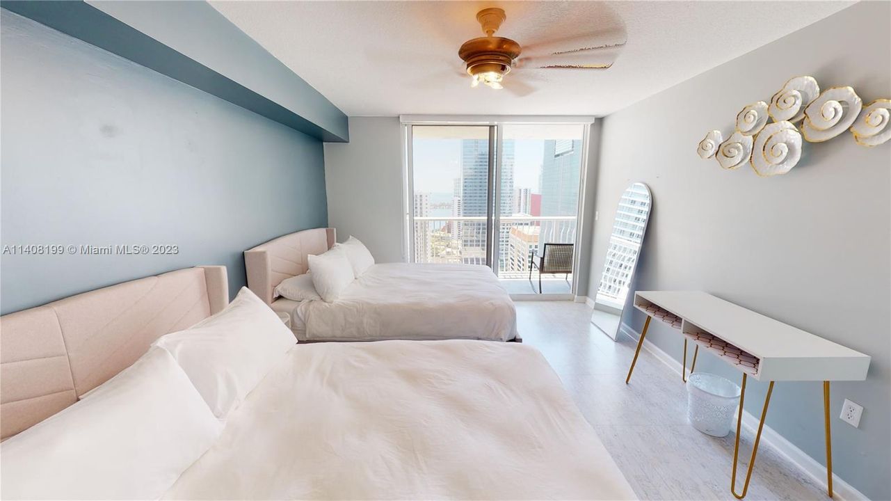 Recently Rented: $3,200 (1 beds, 1 baths, 825 Square Feet)