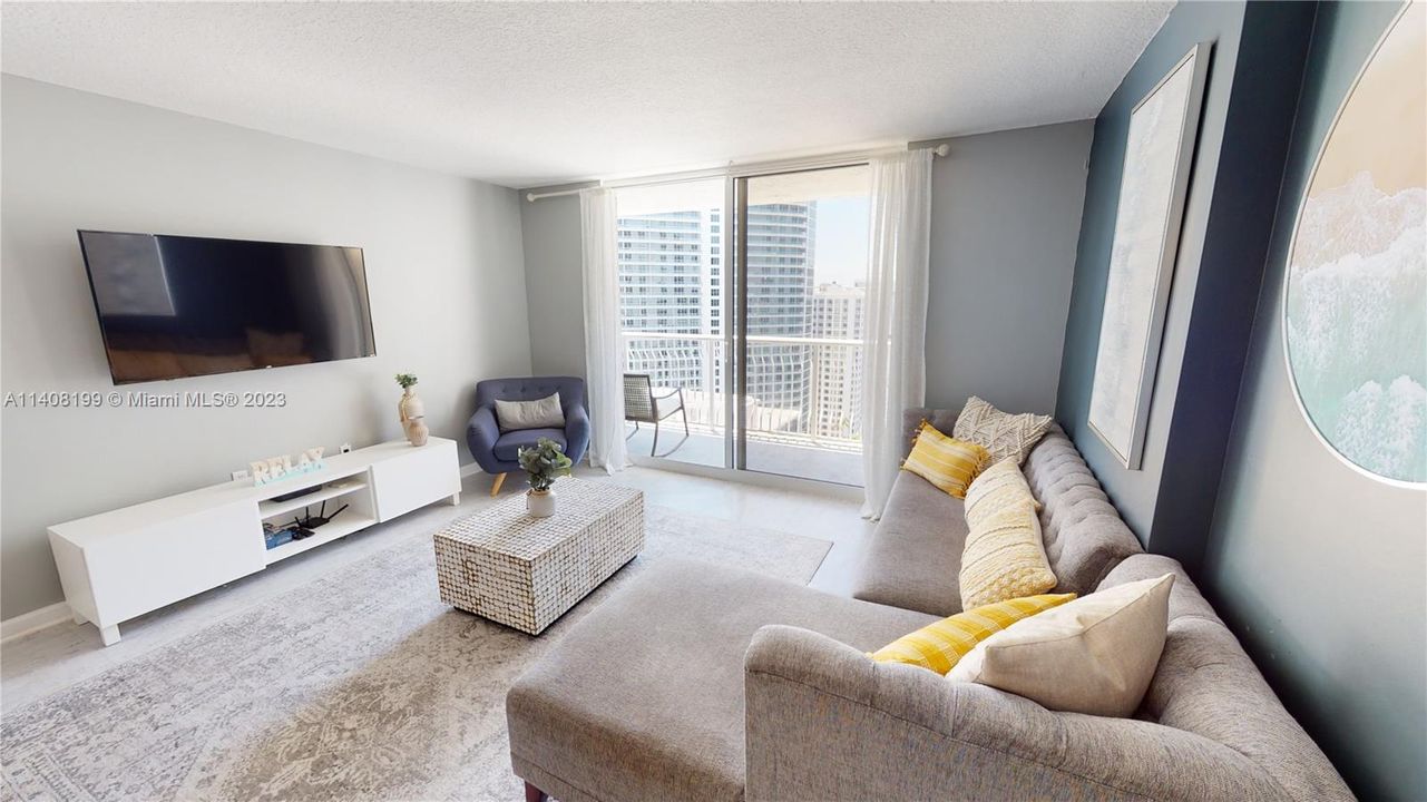 Recently Rented: $3,200 (1 beds, 1 baths, 825 Square Feet)