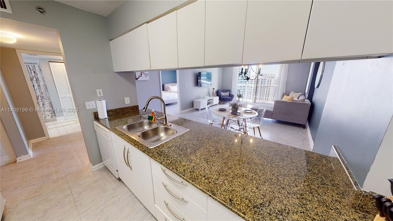 Recently Rented: $3,200 (1 beds, 1 baths, 825 Square Feet)