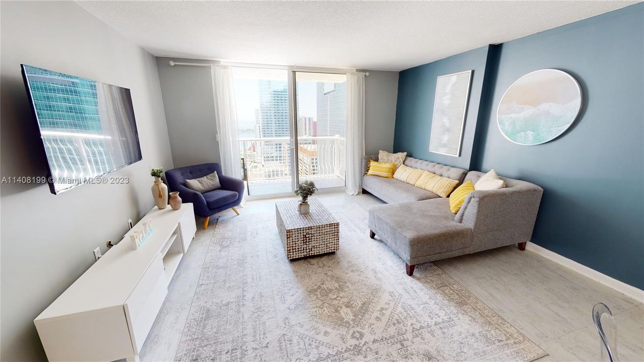 Recently Rented: $3,200 (1 beds, 1 baths, 825 Square Feet)