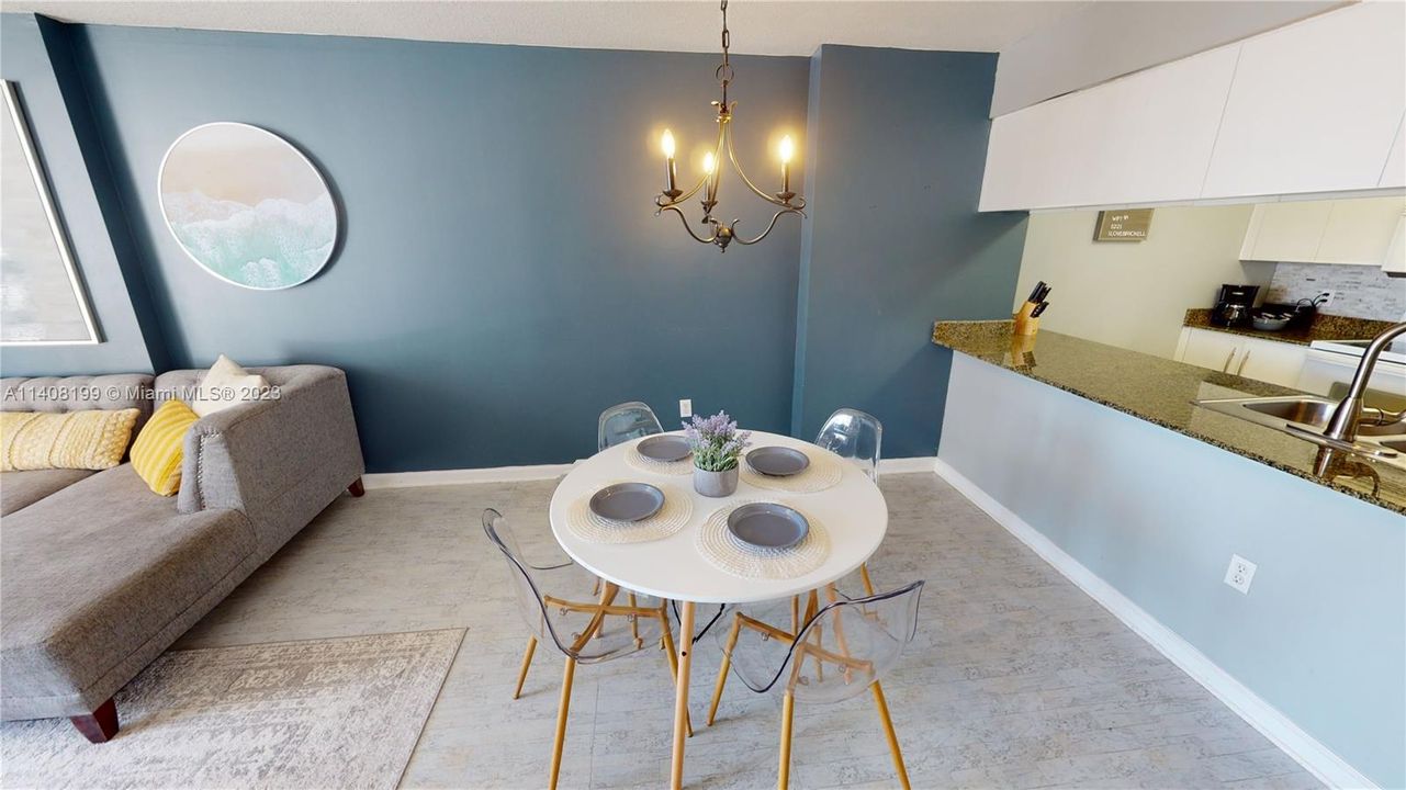 Recently Rented: $3,200 (1 beds, 1 baths, 825 Square Feet)