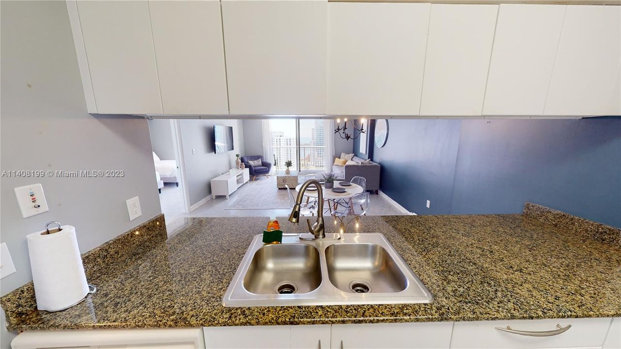 Recently Rented: $3,200 (1 beds, 1 baths, 825 Square Feet)