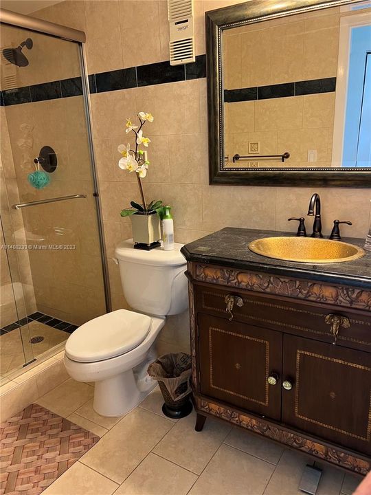 最近租的: $3,950 (2 贝兹, 2 浴室, 1024 平方英尺)