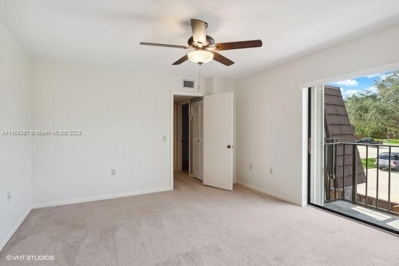 Guest bedroom with balcony