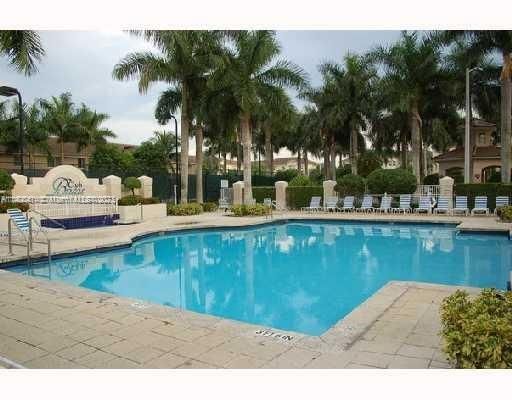 Recently Sold: $429,000 (3 beds, 2 baths, 1680 Square Feet)