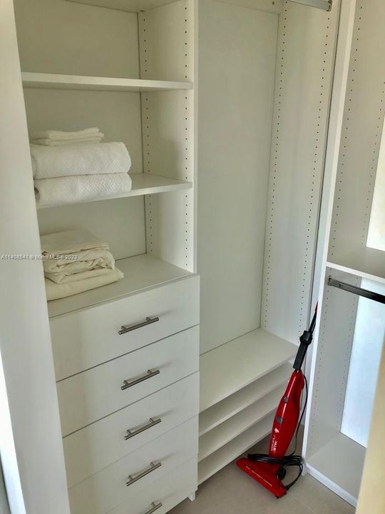 Recently Sold: $542,000 (1 beds, 1 baths, 618 Square Feet)