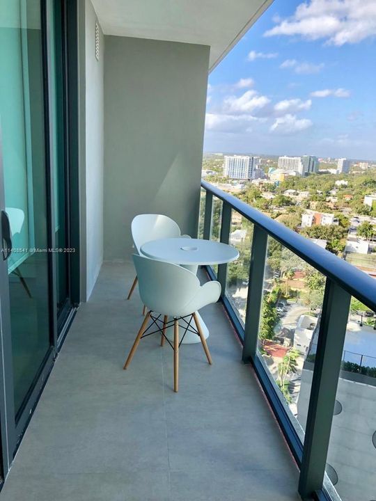 Recently Sold: $542,000 (1 beds, 1 baths, 618 Square Feet)