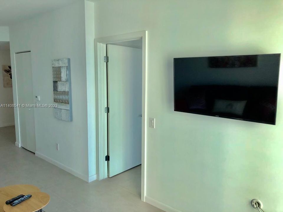 Recently Sold: $542,000 (1 beds, 1 baths, 618 Square Feet)