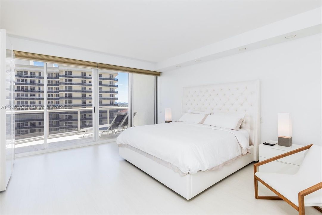 For Sale: $2,850,000 (2 beds, 2 baths, 2160 Square Feet)