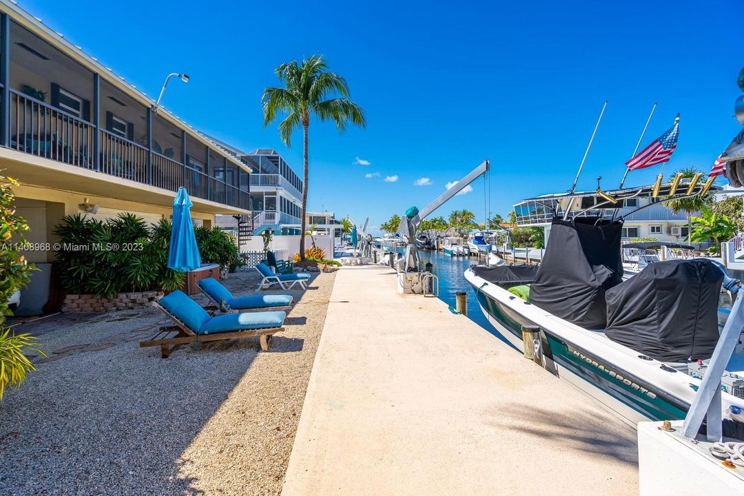 Recently Sold: $1,689,000 (3 beds, 2 baths, 1800 Square Feet)