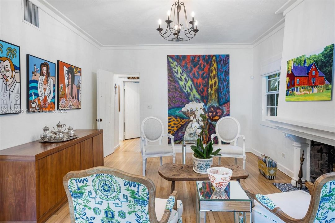 Recently Sold: $1,195,000 (3 beds, 3 baths, 1530 Square Feet)