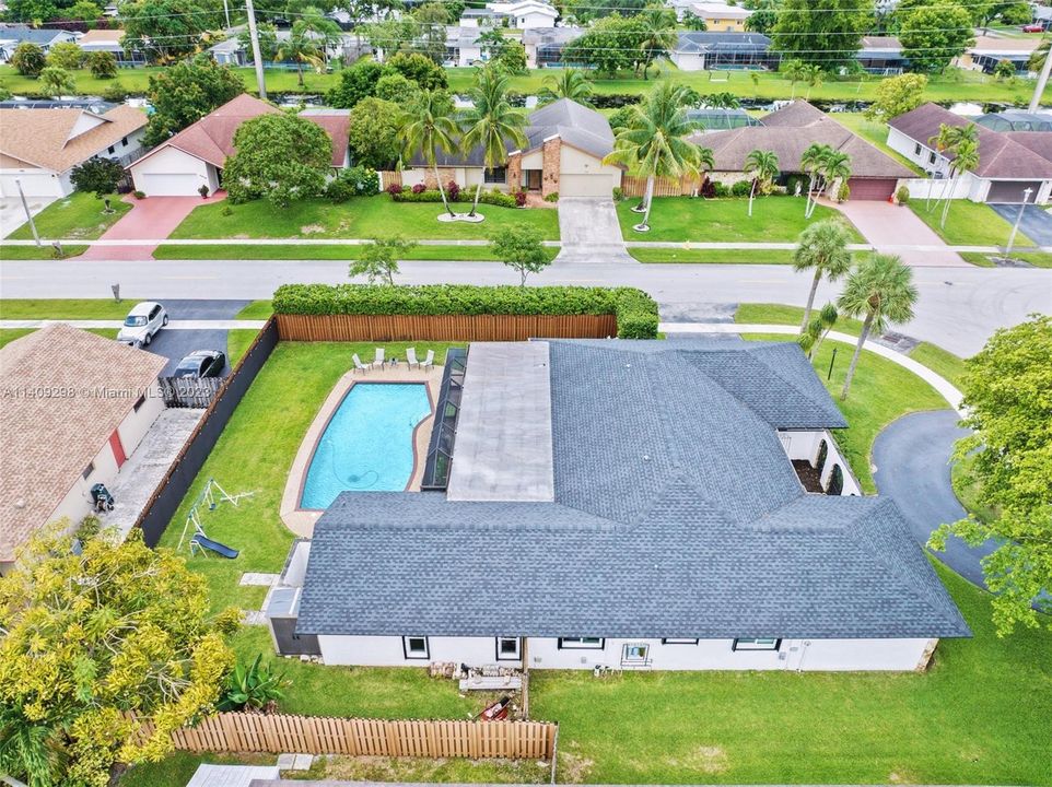 Recently Sold: $699,999 (4 beds, 2 baths, 2348 Square Feet)