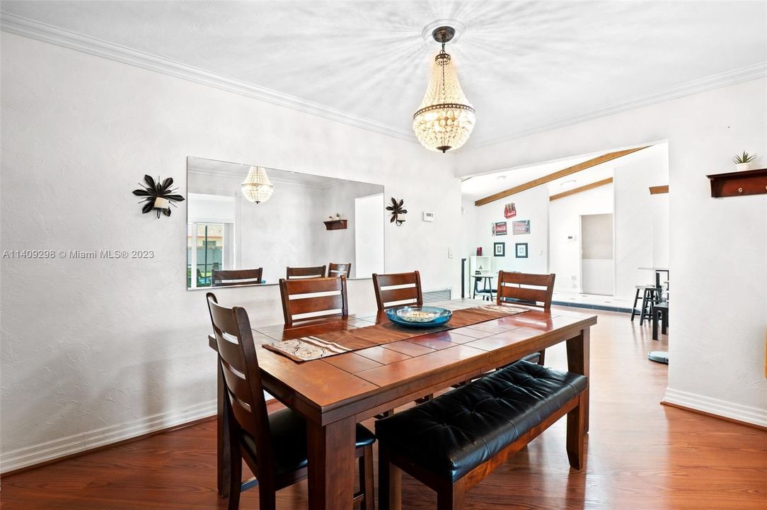 Recently Sold: $699,999 (4 beds, 2 baths, 2348 Square Feet)