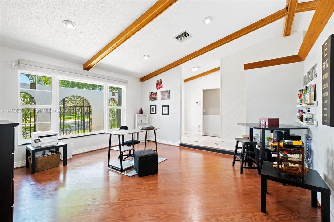 Recently Sold: $699,999 (4 beds, 2 baths, 2348 Square Feet)