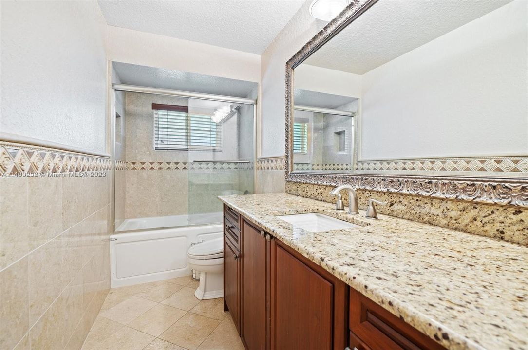 Recently Sold: $699,999 (4 beds, 2 baths, 2348 Square Feet)