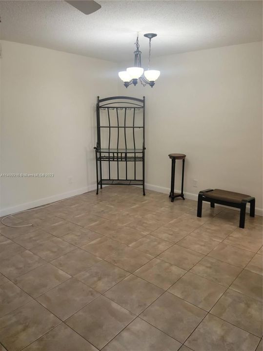 Recently Rented: $1,550 (1 beds, 1 baths, 620 Square Feet)