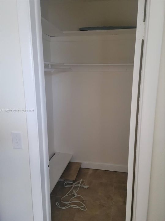 Recently Rented: $1,550 (1 beds, 1 baths, 620 Square Feet)