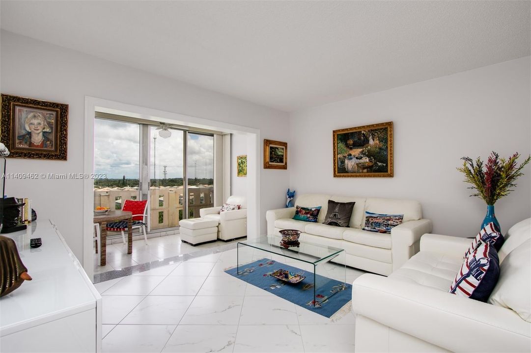 Recently Sold: $189,000 (1 beds, 1 baths, 844 Square Feet)