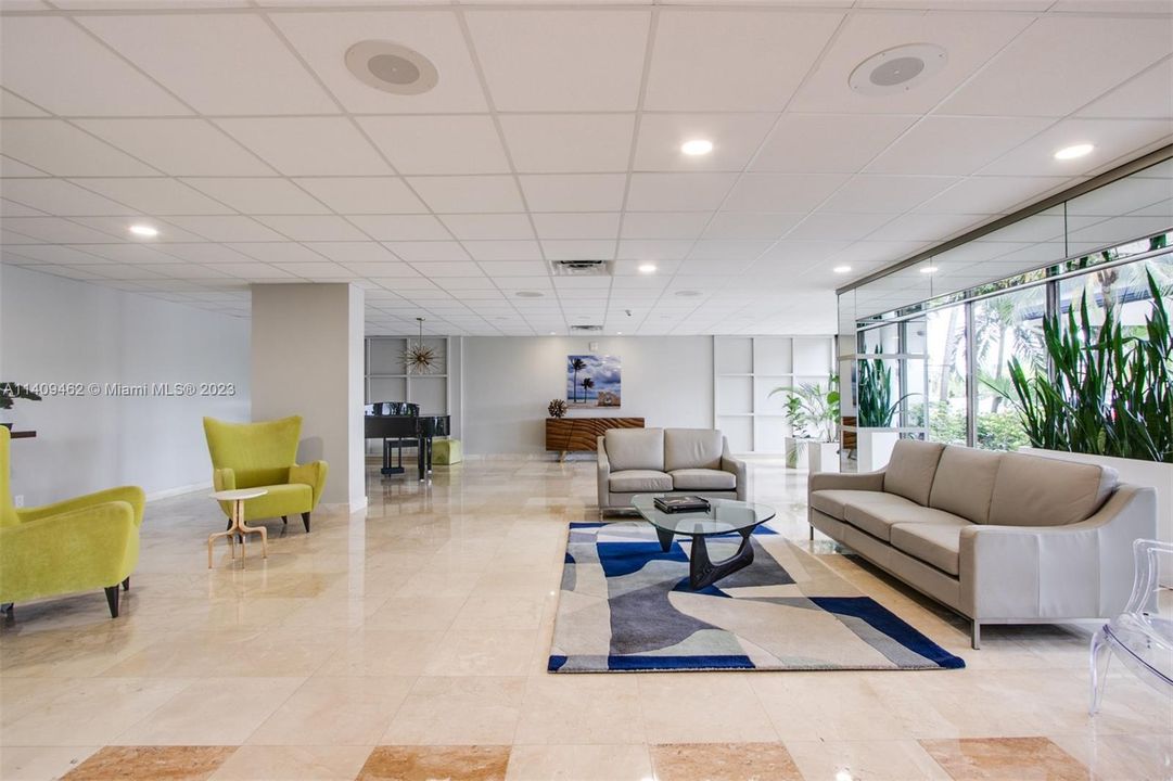 Recently Sold: $189,000 (1 beds, 1 baths, 844 Square Feet)