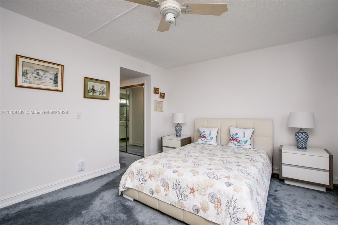 Recently Sold: $189,000 (1 beds, 1 baths, 844 Square Feet)