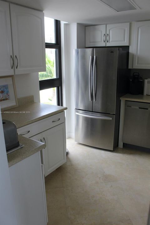 Recently Rented: $10,000 (2 beds, 2 baths, 1247 Square Feet)