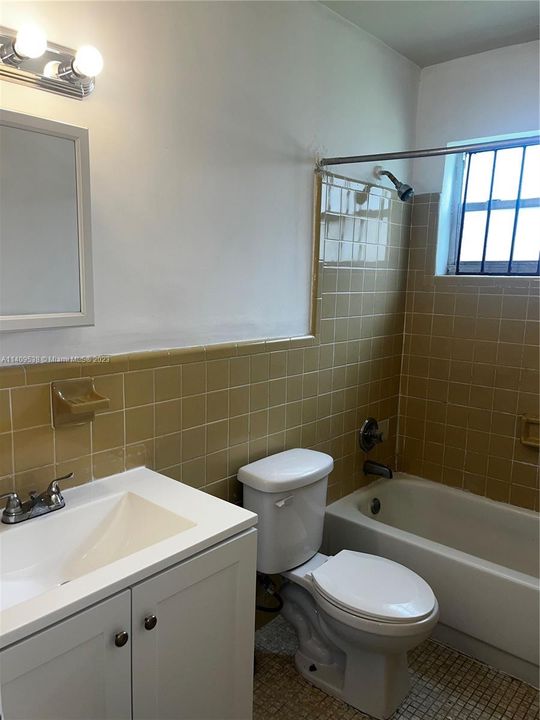 Недавно арендовано: $2,400 (3 спален, 2 ванн, 1900 Квадратных фут)