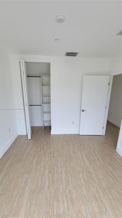 Recently Rented: $2,800 (3 beds, 2 baths, 1400 Square Feet)