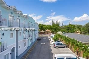 Recently Rented: $2,800 (3 beds, 2 baths, 1400 Square Feet)