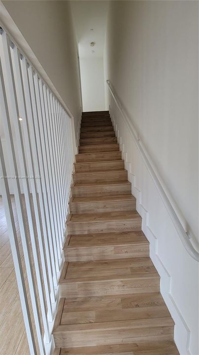 Recently Rented: $2,800 (3 beds, 2 baths, 1400 Square Feet)