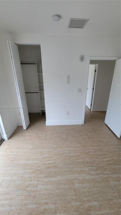 Recently Rented: $2,800 (3 beds, 2 baths, 1400 Square Feet)