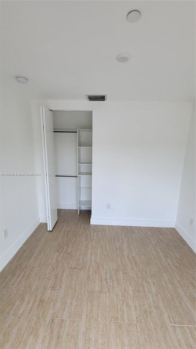 Recently Rented: $2,800 (3 beds, 2 baths, 1400 Square Feet)