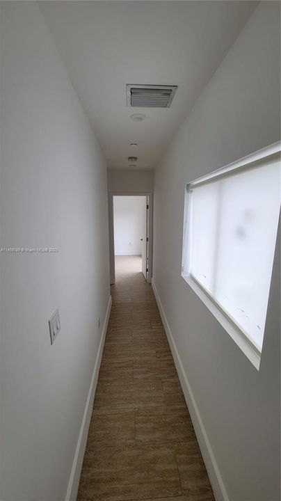 Recently Rented: $2,800 (3 beds, 2 baths, 1400 Square Feet)