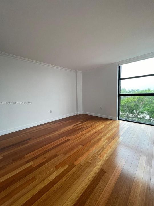 Recently Sold: $435,000 (1 beds, 2 baths, 790 Square Feet)