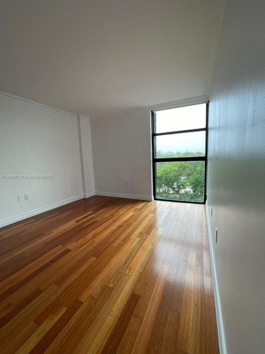 Recently Sold: $435,000 (1 beds, 2 baths, 790 Square Feet)