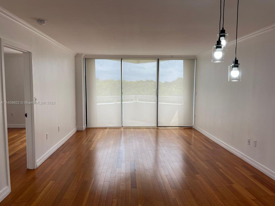 Recently Sold: $435,000 (1 beds, 2 baths, 790 Square Feet)