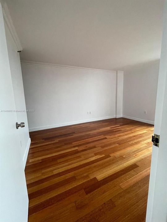 Recently Sold: $435,000 (1 beds, 2 baths, 790 Square Feet)