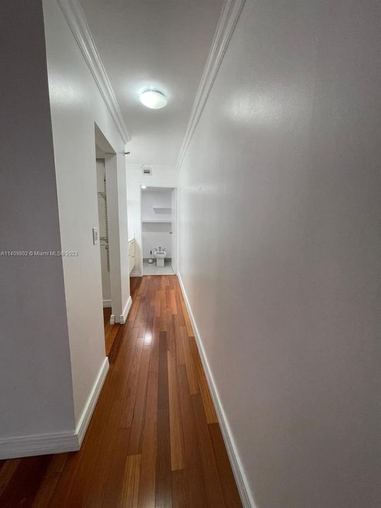 Recently Sold: $435,000 (1 beds, 2 baths, 790 Square Feet)