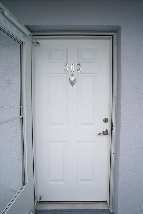 Recently Sold: $339,900 (2 beds, 2 baths, 1190 Square Feet)