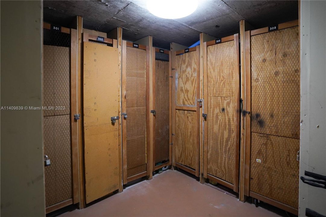 Recently Sold: $339,900 (2 beds, 2 baths, 1190 Square Feet)