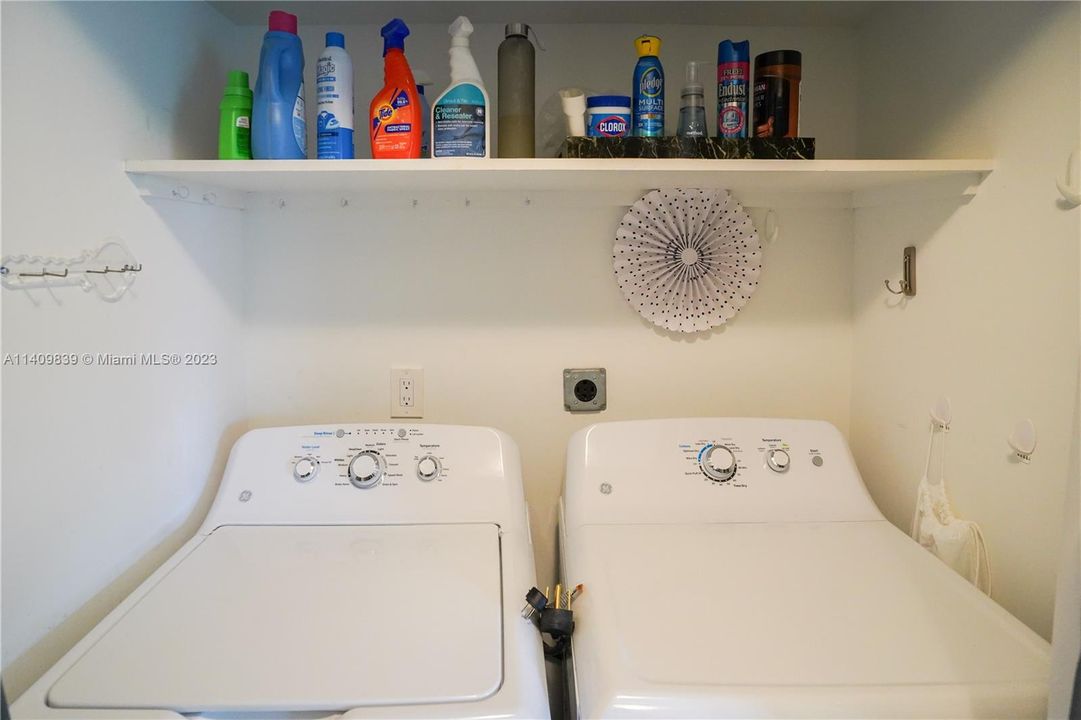 Recently Sold: $339,900 (2 beds, 2 baths, 1190 Square Feet)