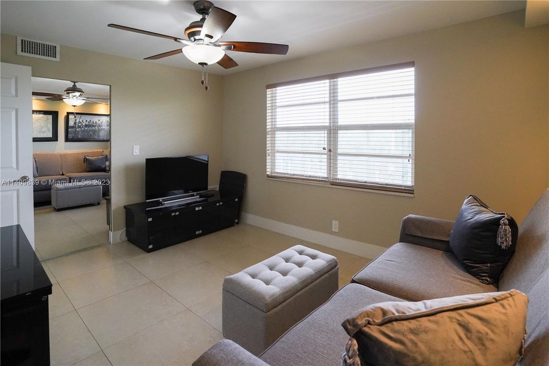 Recently Sold: $339,900 (2 beds, 2 baths, 1190 Square Feet)