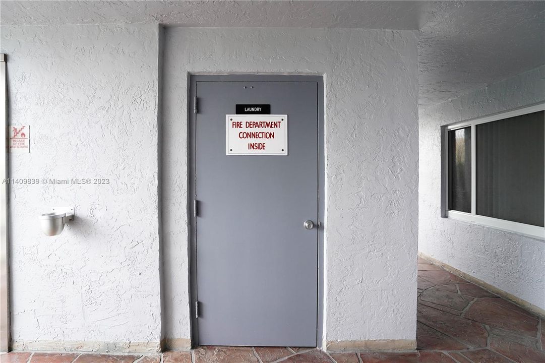 Recently Sold: $339,900 (2 beds, 2 baths, 1190 Square Feet)