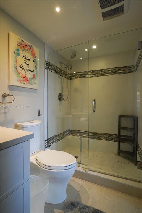 Recently Sold: $339,900 (2 beds, 2 baths, 1190 Square Feet)