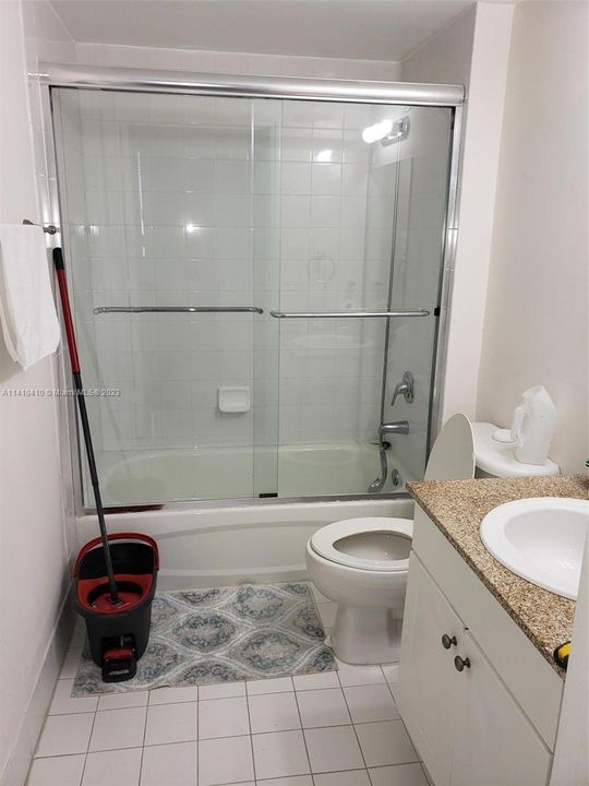 Recently Sold: $420,000 (2 beds, 2 baths, 1010 Square Feet)