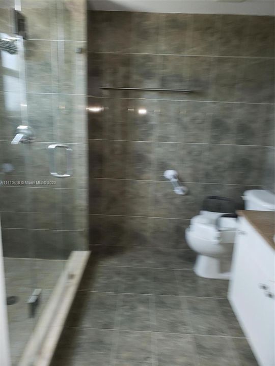 Recently Sold: $420,000 (2 beds, 2 baths, 1010 Square Feet)