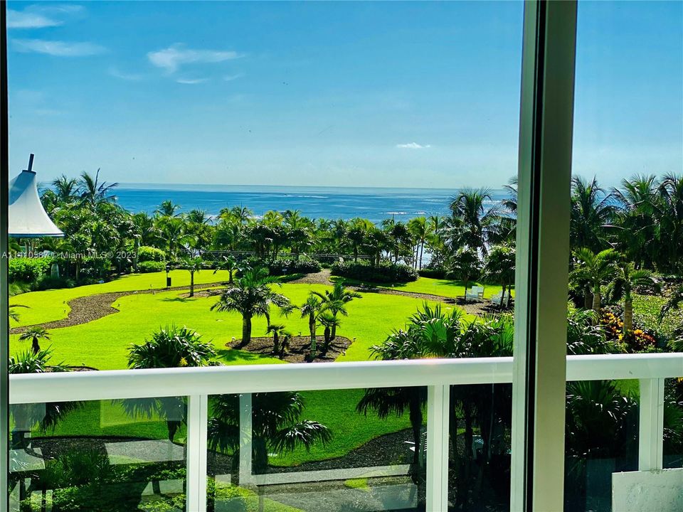 Recently Sold: $1,499,000 (2 beds, 2 baths, 1056 Square Feet)