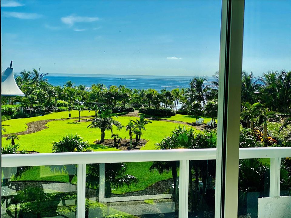 Recently Sold: $1,499,000 (2 beds, 2 baths, 1056 Square Feet)