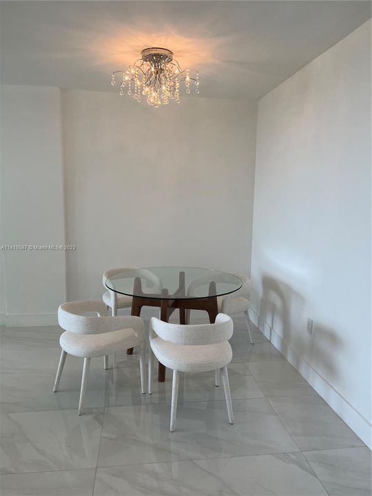 Recently Sold: $1,499,000 (2 beds, 2 baths, 1056 Square Feet)