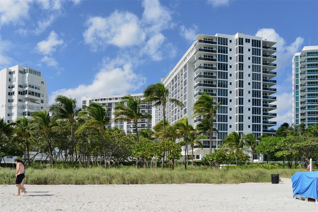 Recently Sold: $1,499,000 (2 beds, 2 baths, 1056 Square Feet)