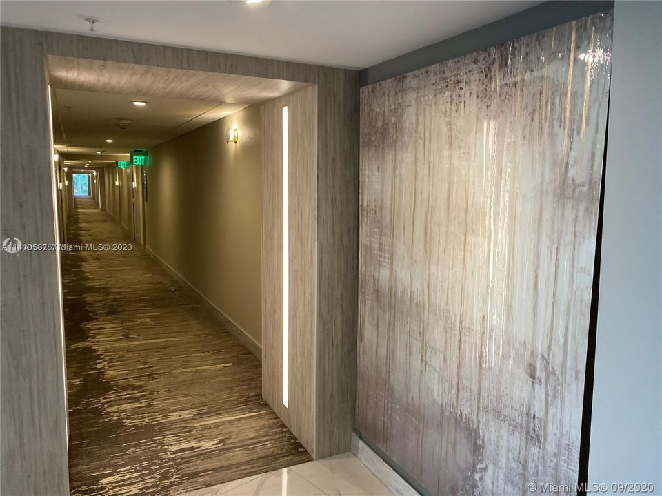 Recently Sold: $1,499,000 (2 beds, 2 baths, 1056 Square Feet)